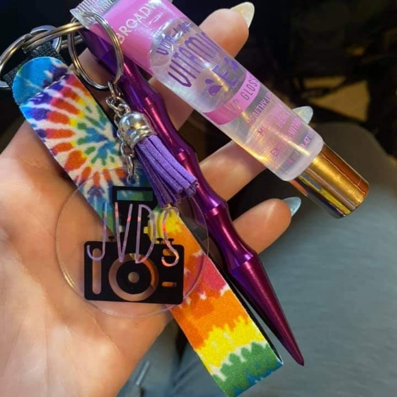 Self Defense Key Chain - Picture 5 of 6